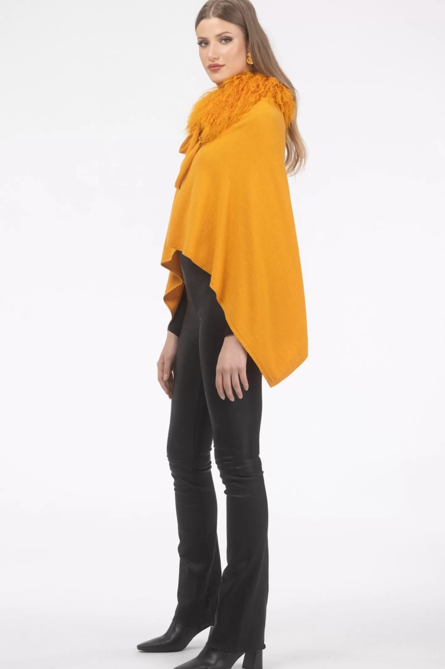 Women GORSKI Montreal Select Cashmere And Merino Wool Blend Poncho With Select Mongolian Lamb Collar