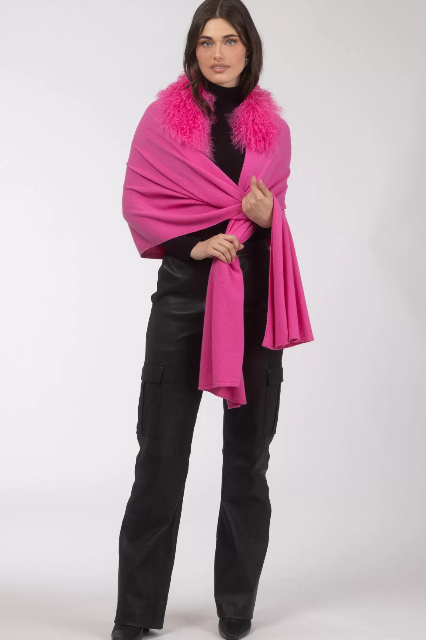 Women GORSKI Montreal Select Cashmere And Merino Wool Blend Stole With Select Mongolian Lamb Trim
