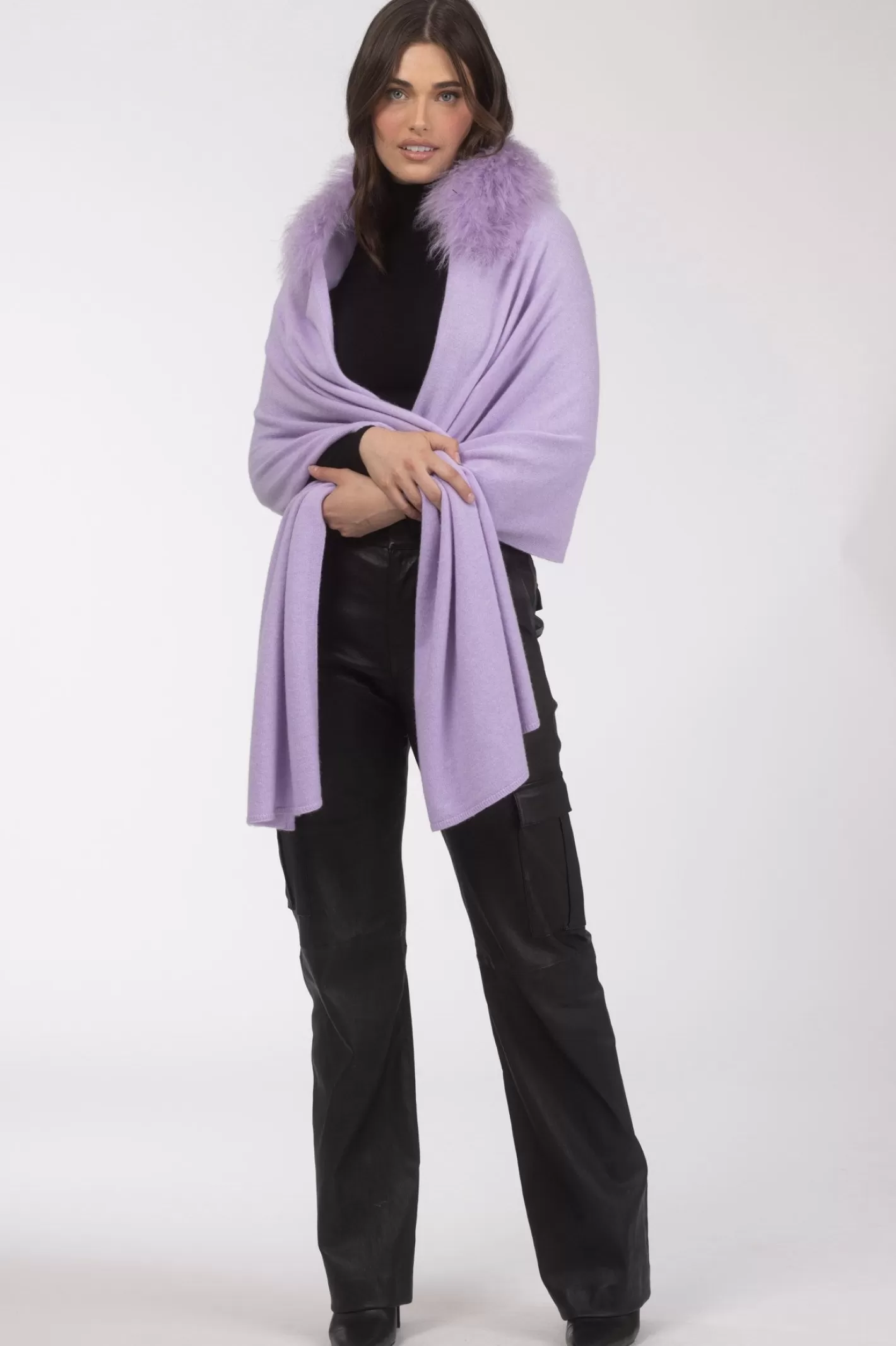 Women GORSKI Montreal Select Cashmere And Merino Wool Blend Stole With Select Mongolian Lamb Trim