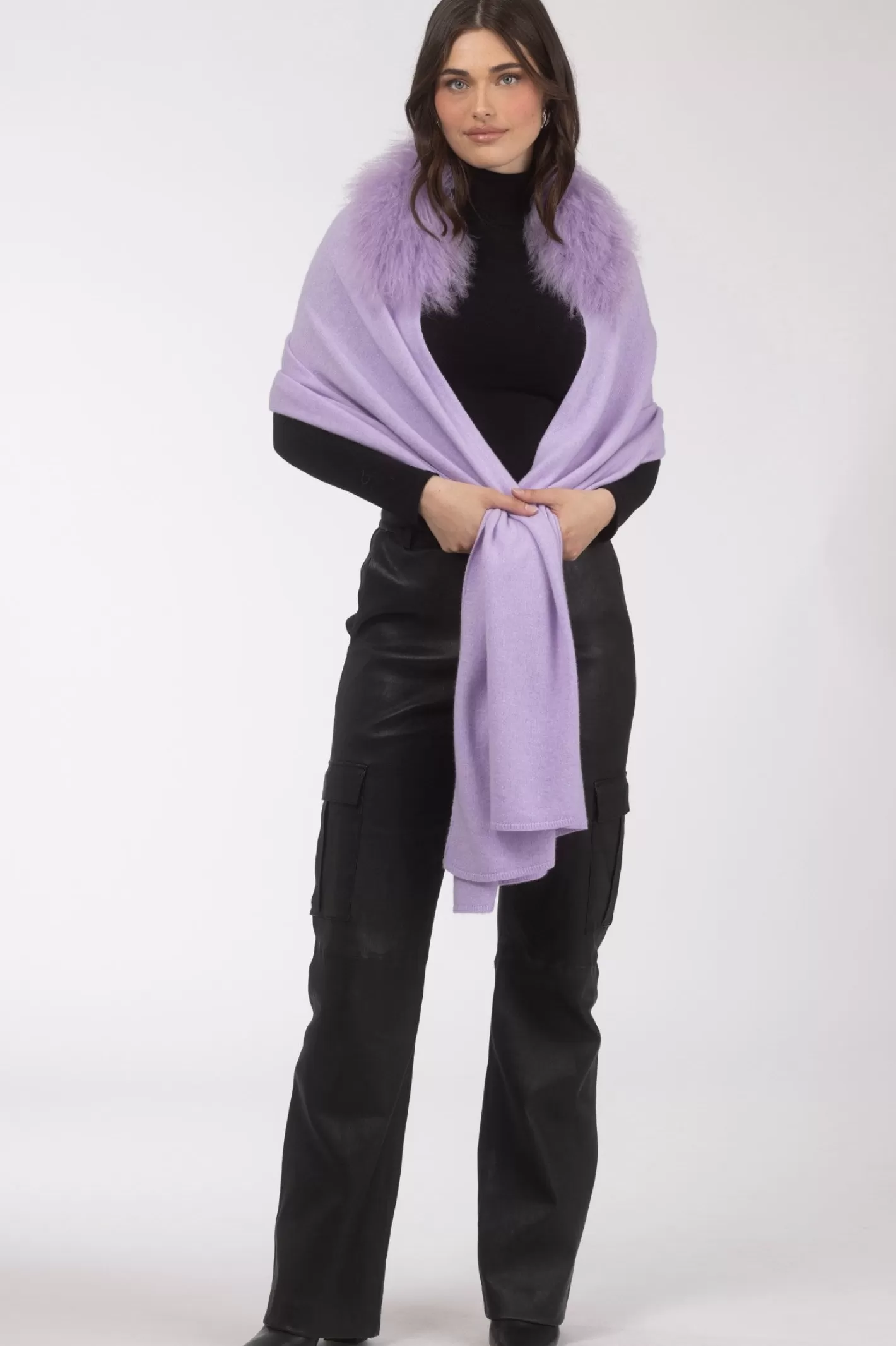 Women GORSKI Montreal Select Cashmere And Merino Wool Blend Stole With Select Mongolian Lamb Trim