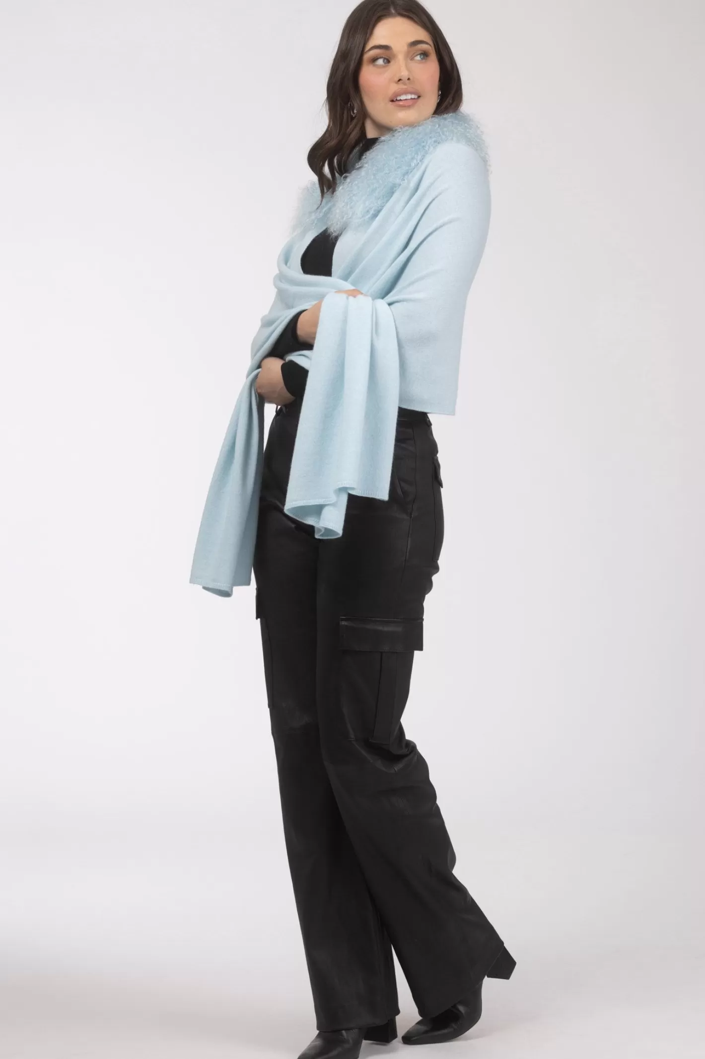 Women GORSKI Montreal Select Cashmere And Merino Wool Blend Stole With Select Mongolian Lamb Trim