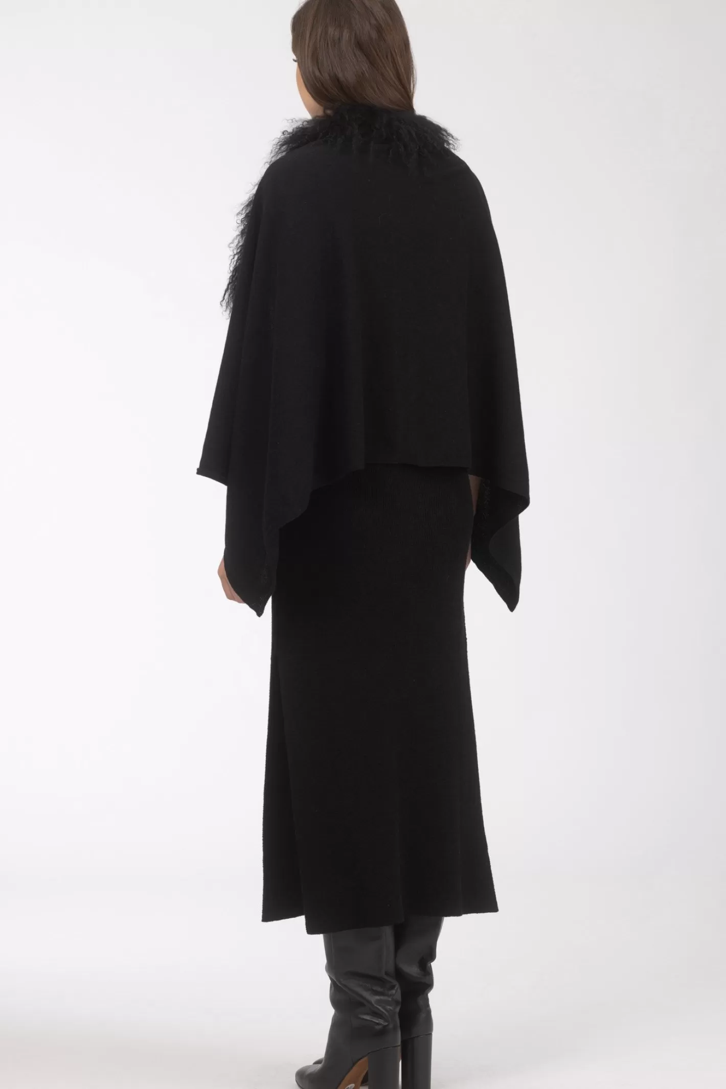 Women GORSKI Montreal Select Cashmere And Merino Wool Blend Stole With Select Mongolian Lamb Trim