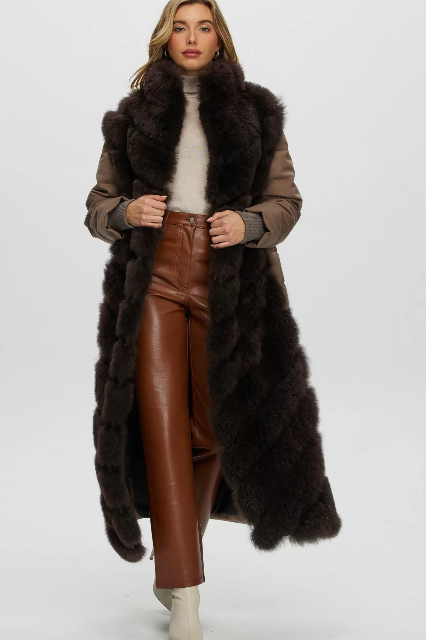 Women GORSKI Montreal Select Cashmere Goat Diagonal Coat With Loro Piana Cashmere Sleeves And Back