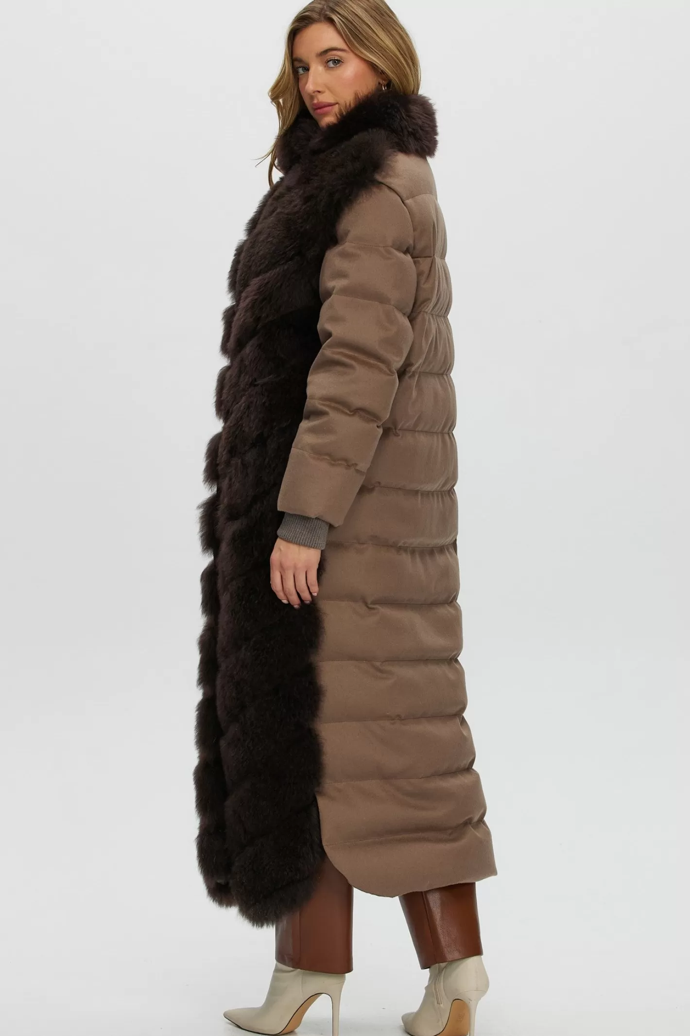 Women GORSKI Montreal Select Cashmere Goat Diagonal Coat With Loro Piana Cashmere Sleeves And Back
