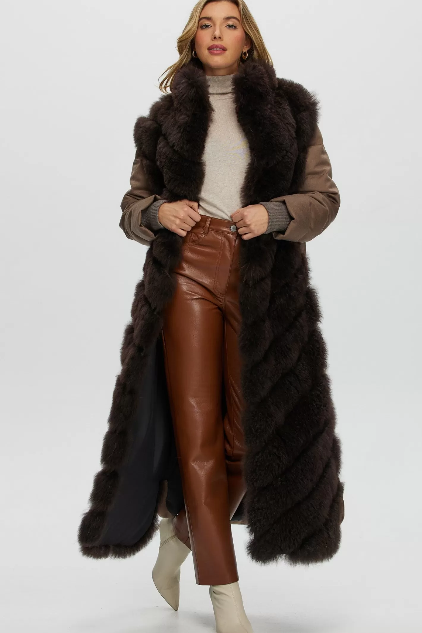 Women GORSKI Montreal Select Cashmere Goat Diagonal Coat With Loro Piana Cashmere Sleeves And Back