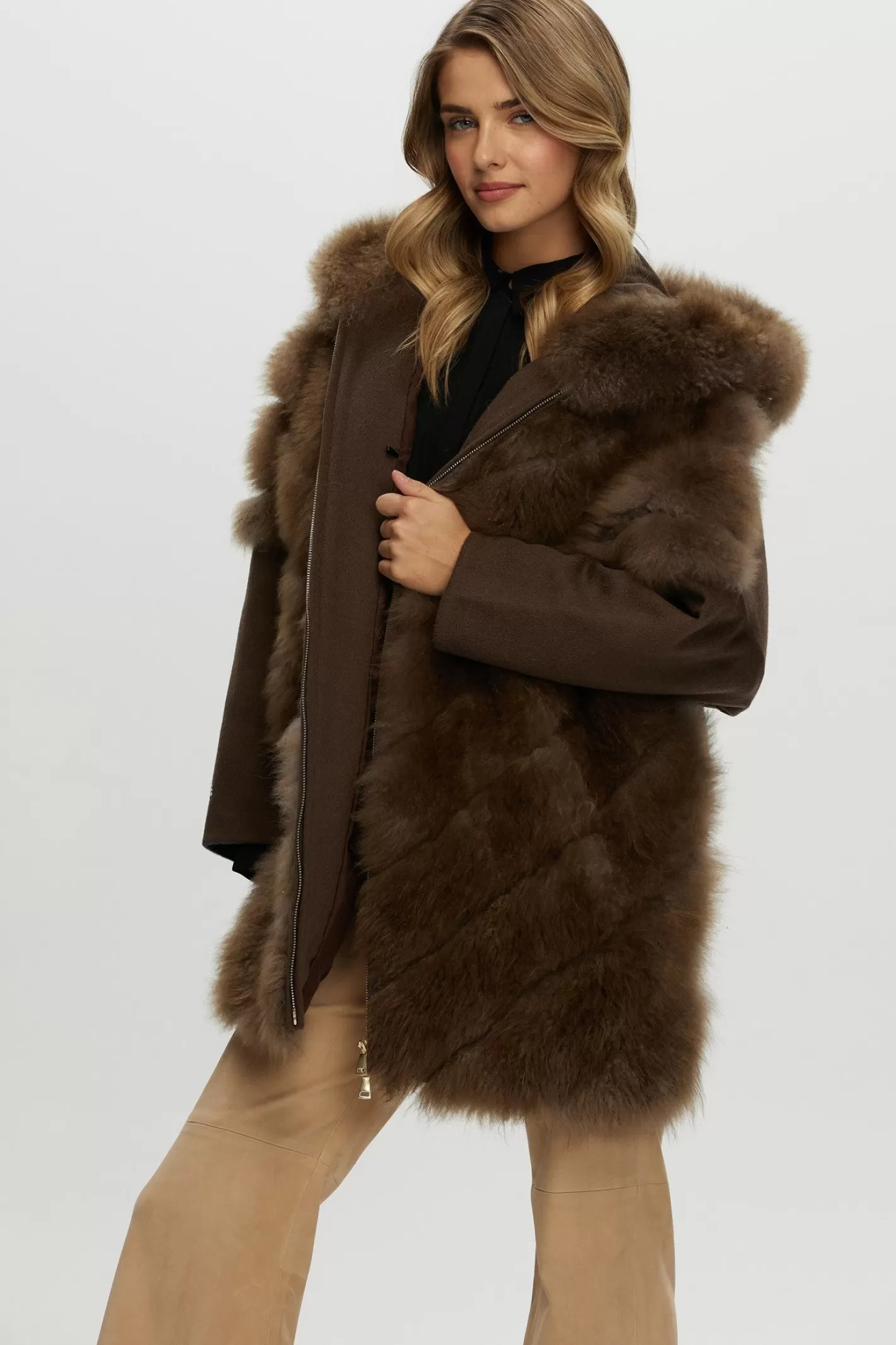 Women GORSKI Montreal Select Cashmere Goat Diagonal Parka With Loro Piana Cashmere Sleeves And Back