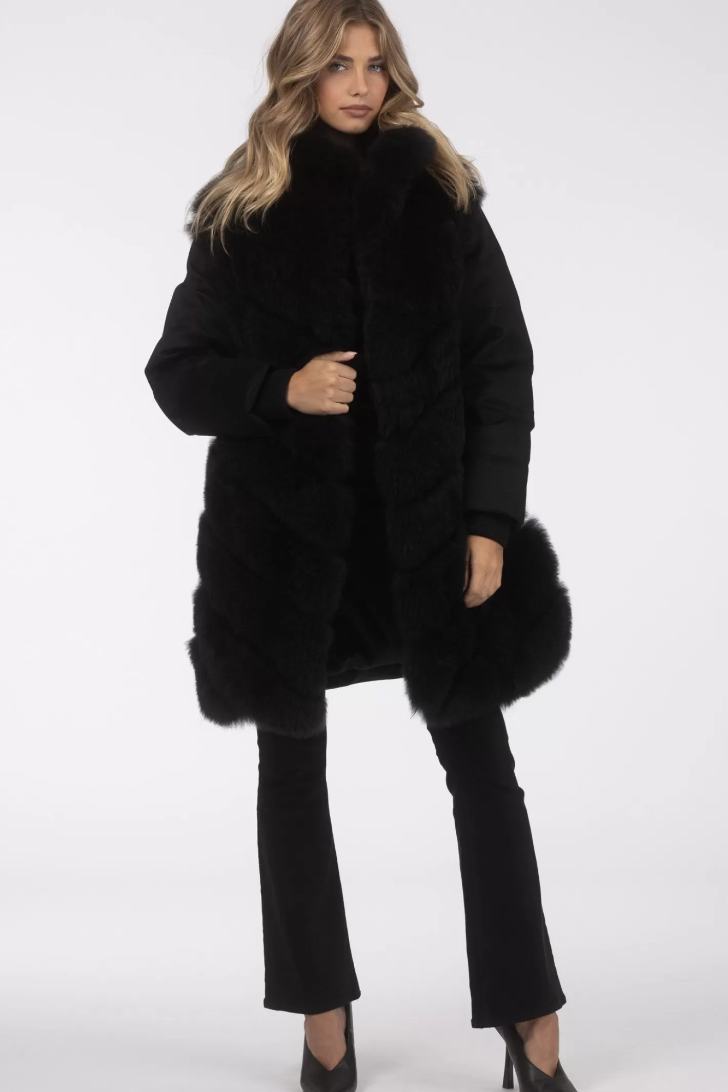 Women GORSKI Montreal Select Cashmere Goat Diagonal Stroller With Loro Piana Cashmere Sleeves And Back
