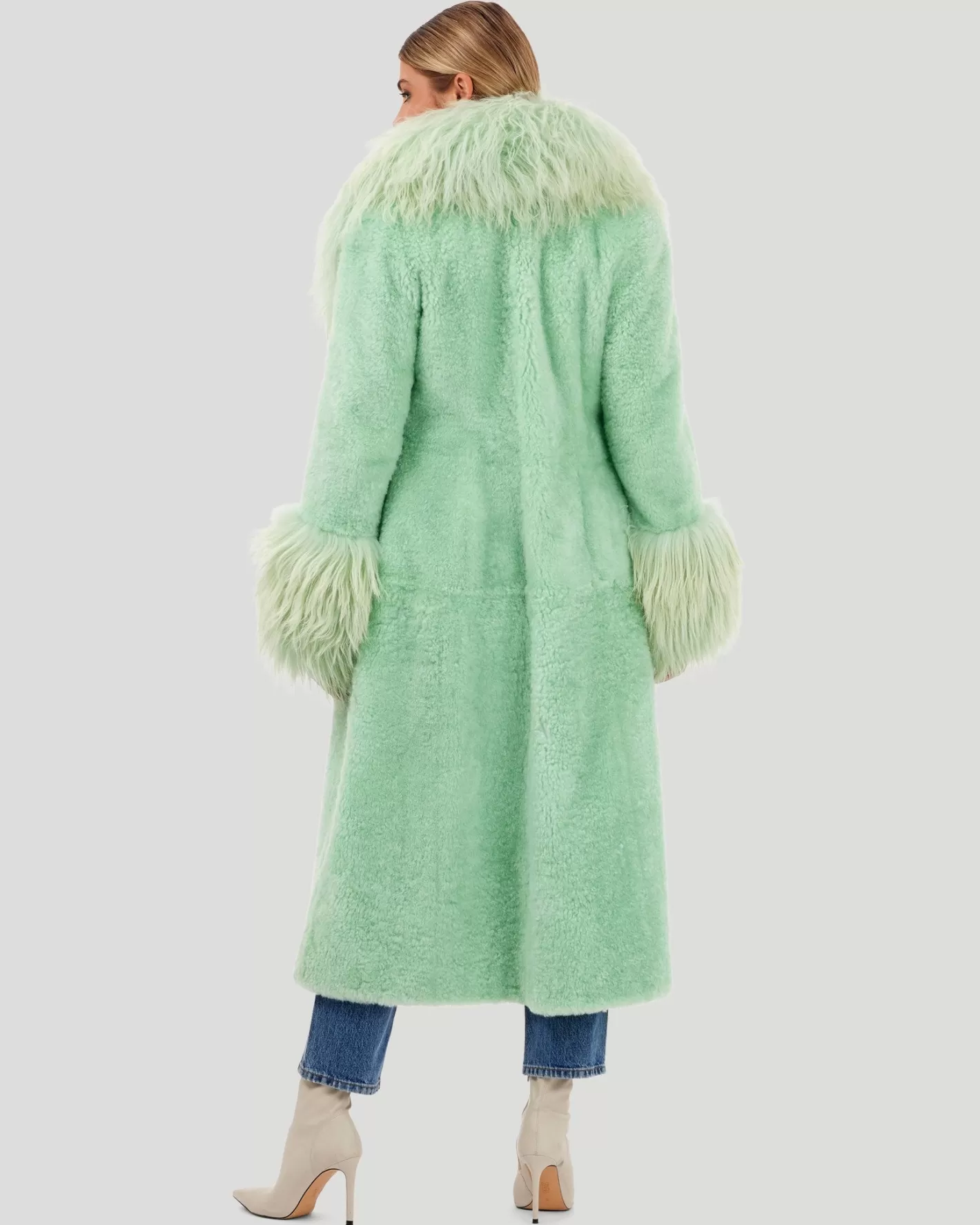 Women GORSKI Montreal Select Cashmere Goat Short Coat With Select Goat Collar And Cuffs