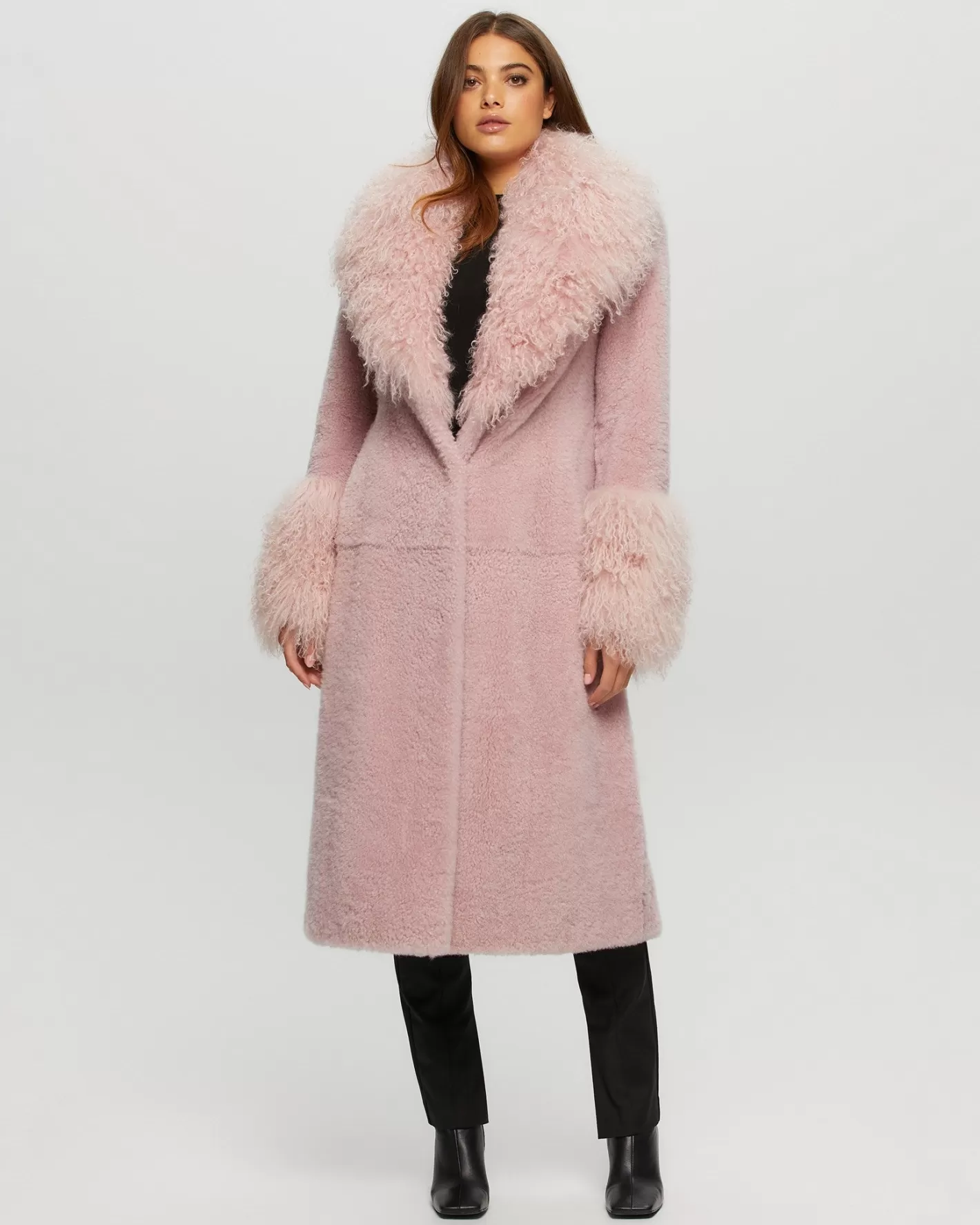 Women GORSKI Montreal Select Cashmere Goat Short Coat With Select Mongolian Goat Shawl Collar And Cuffs