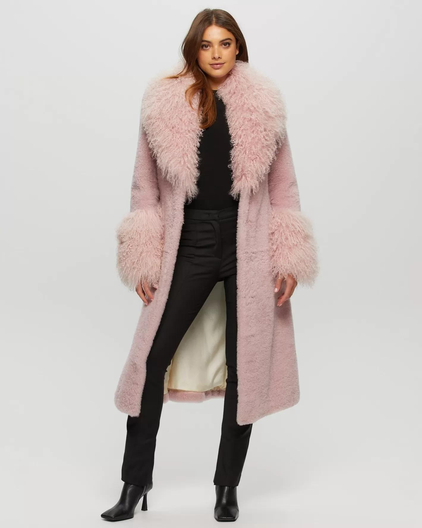 Women GORSKI Montreal Select Cashmere Goat Short Coat With Select Mongolian Goat Shawl Collar And Cuffs