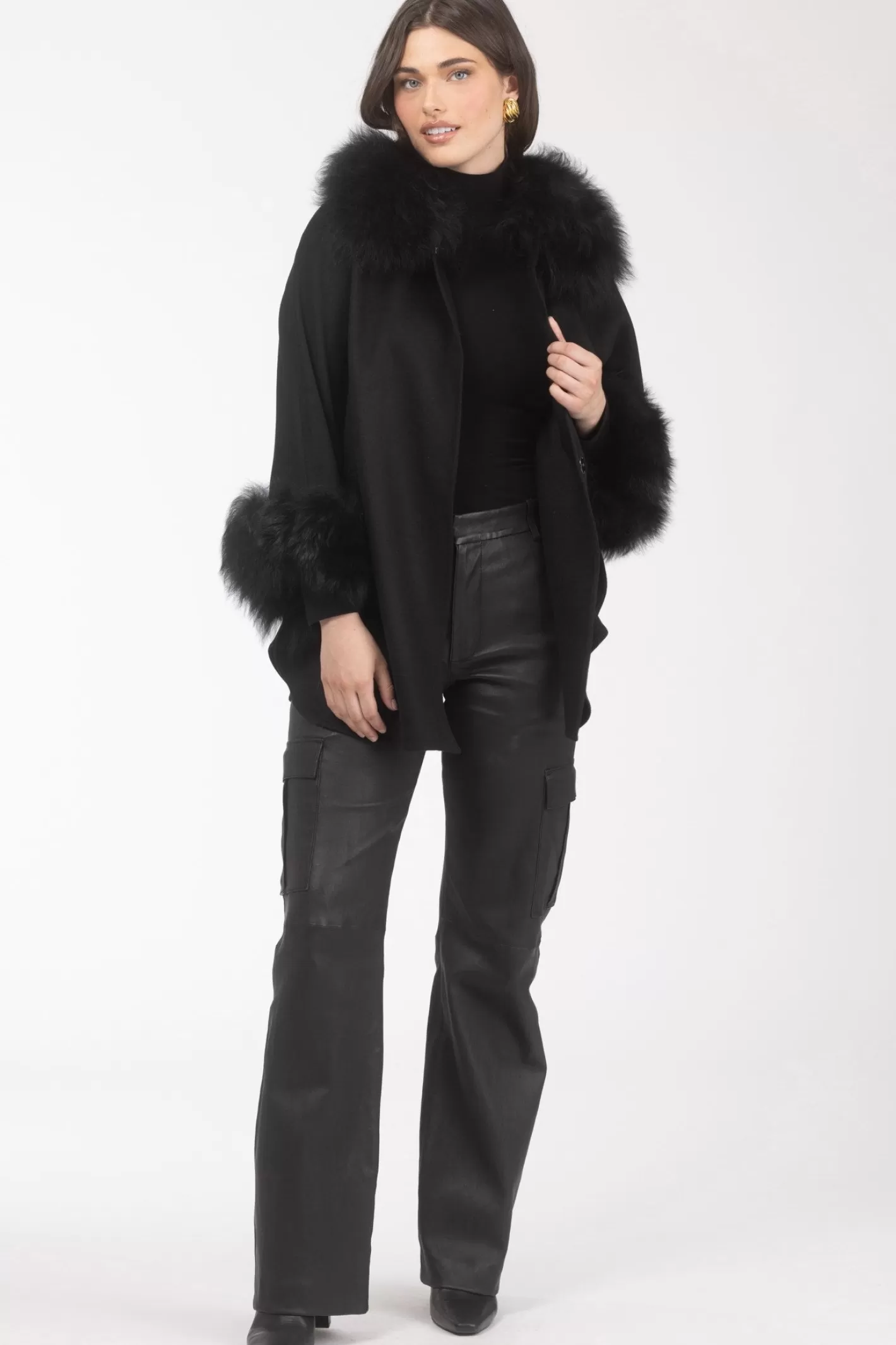 Women GORSKI Montreal Select Wool Cape With Select Lamb Collar And Cuffs