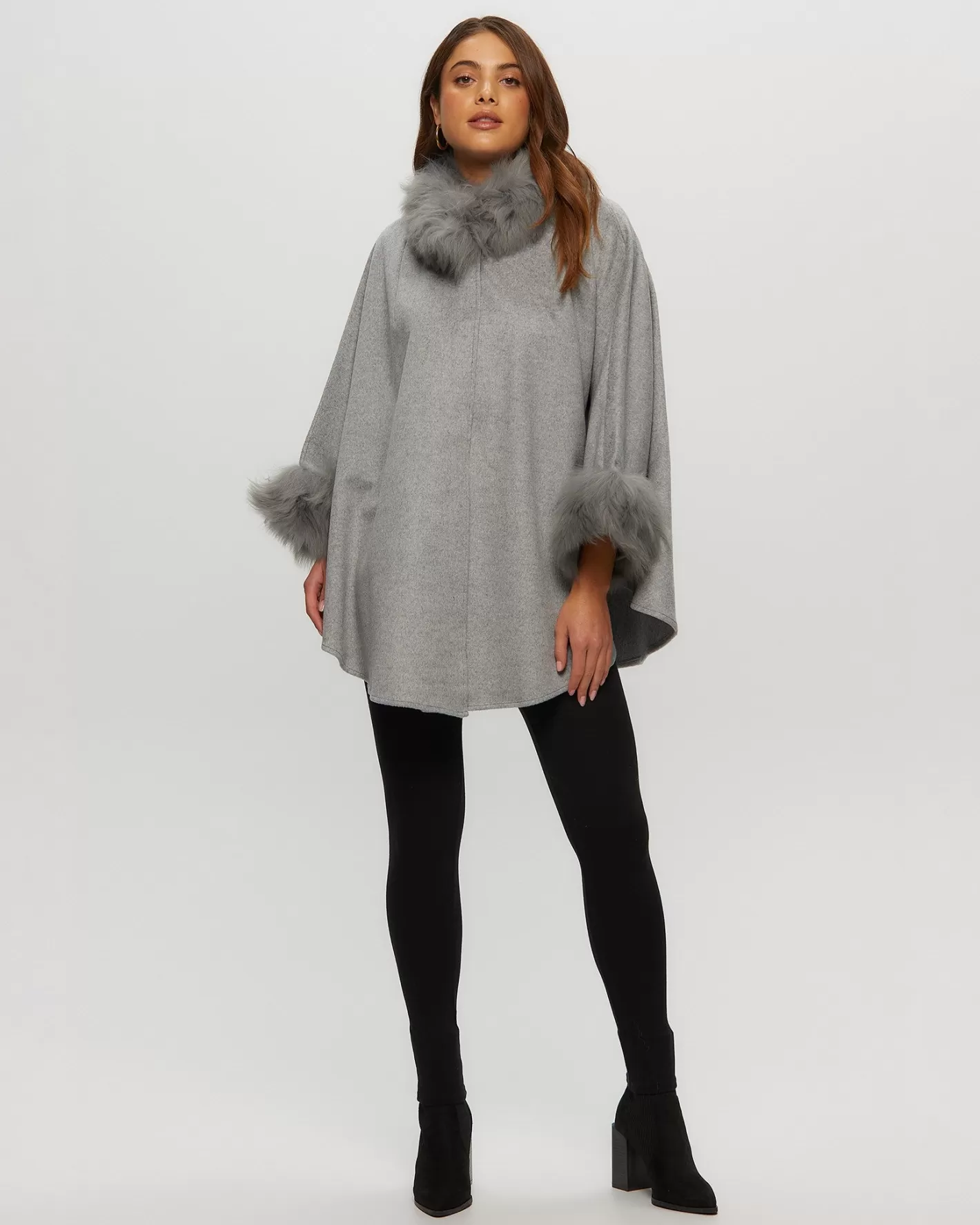 Women GORSKI Montreal Wool And Cashmere Blend Cape With Toscana Shearling Lamb Trim