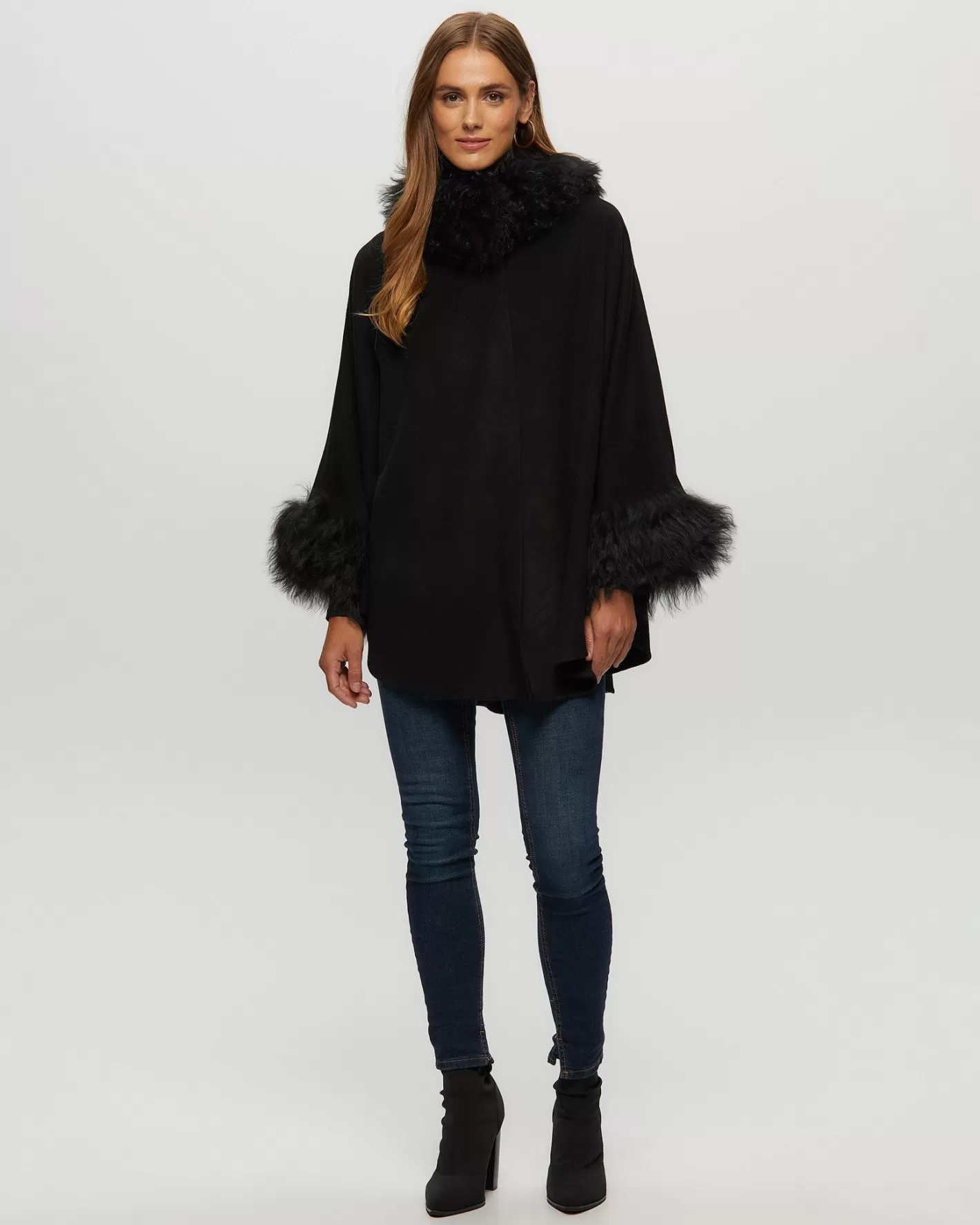 Women GORSKI Montreal Wool And Cashmere Blend Cape With Toscana Shearling Lamb Trim