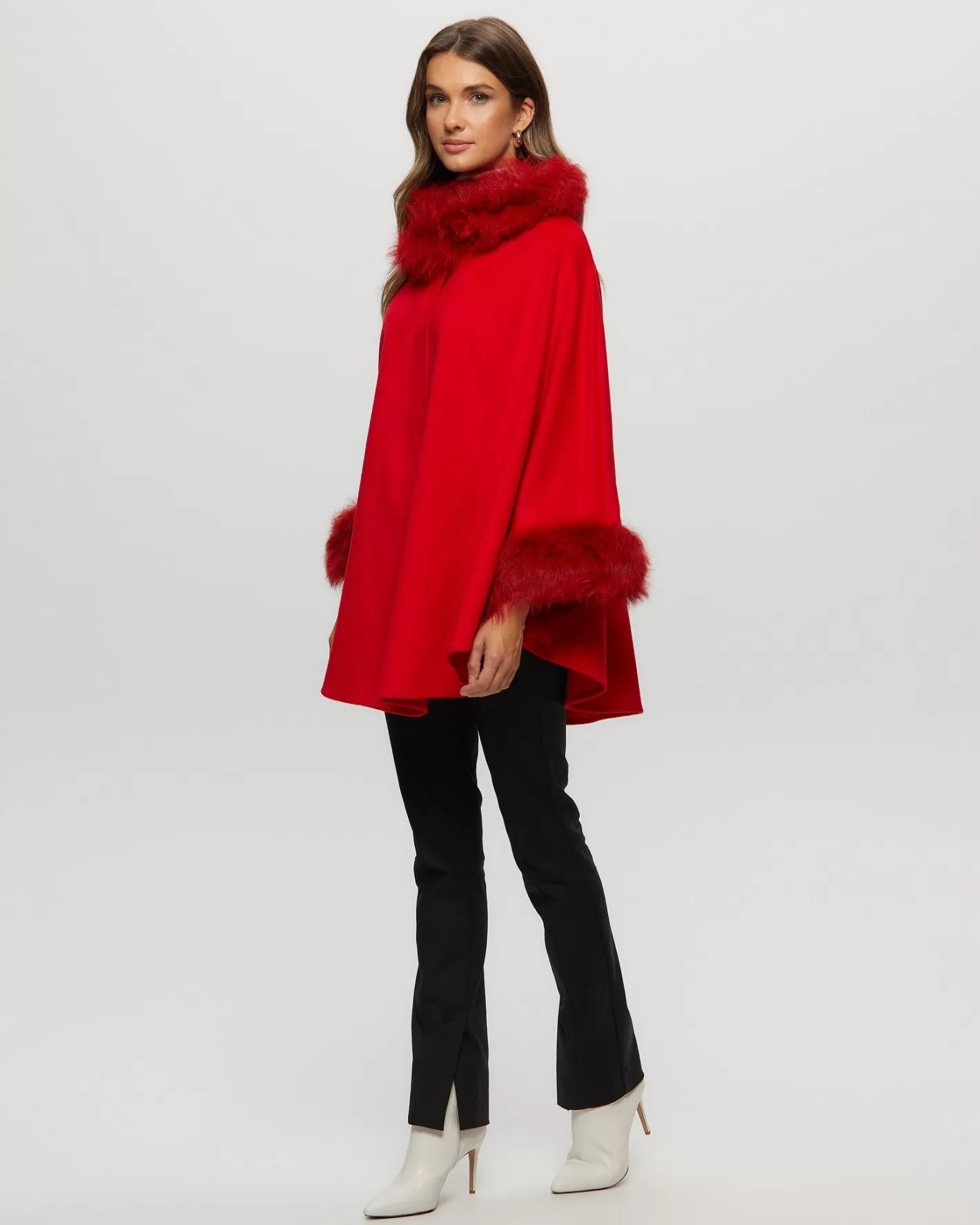 Women GORSKI Montreal Wool And Cashmere Blend Cape With Toscana Shearling Lamb Trim